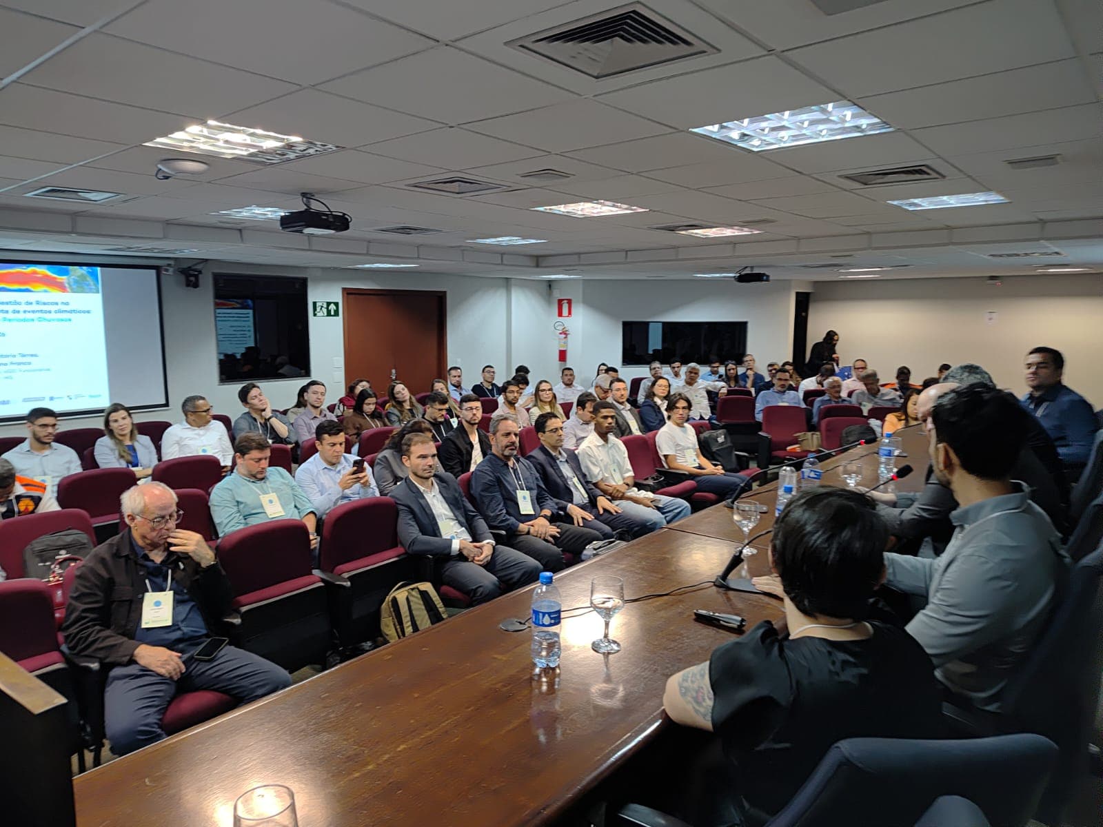 Sindiextra e IBRAM realizam encontro para discussão sobre gestão de riscos na mineração diante de eventos climáticos