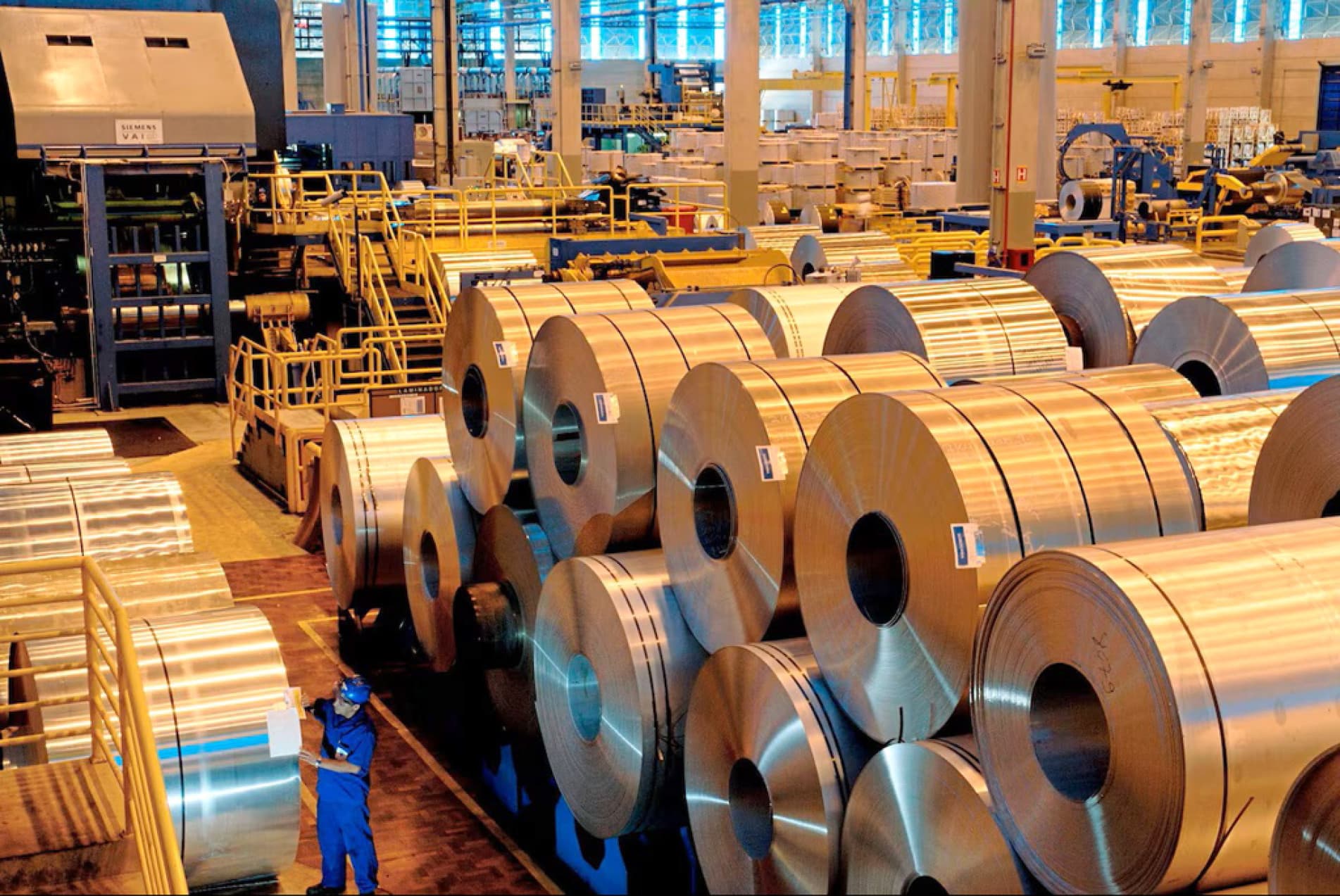 Imagem de: Grupo Votorantim vende CBA. Empresa opera minas de bauxita na Zona da Mata e Sul de Minas