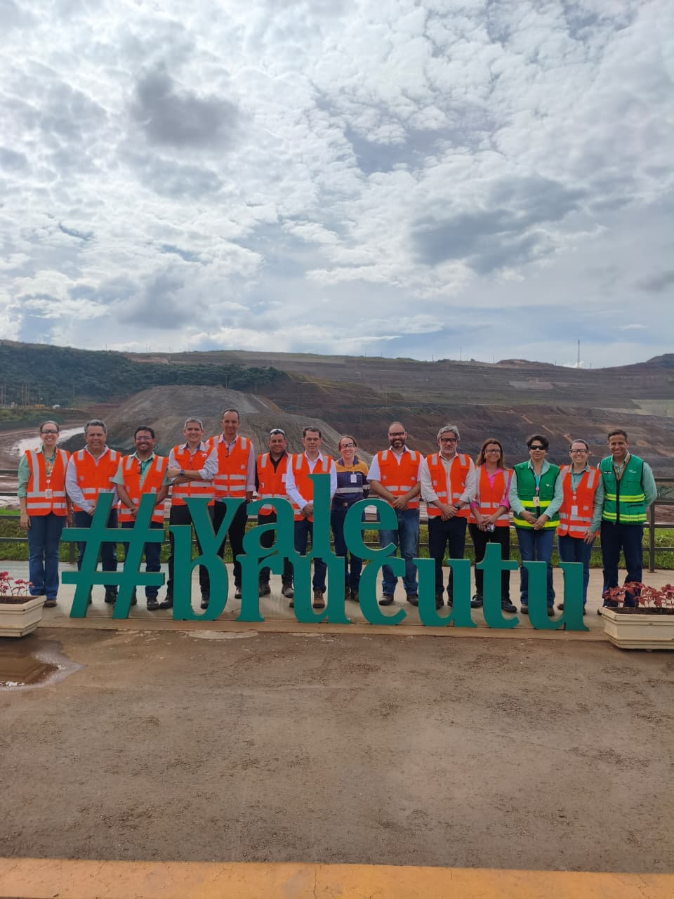 Sindiextra inaugura Programa de Benchmark da Mineração com visita à Mina de Brucutu.